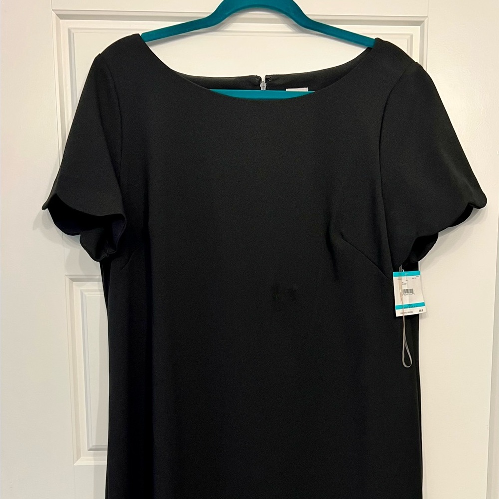 Anne Klein short sleeve scallop hem black dress